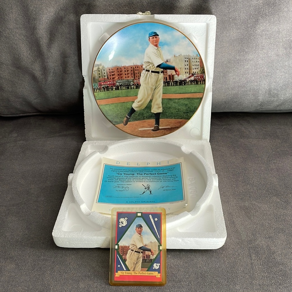 NWT. Vintage Cy Young “The Perfect Game” collectors plate.